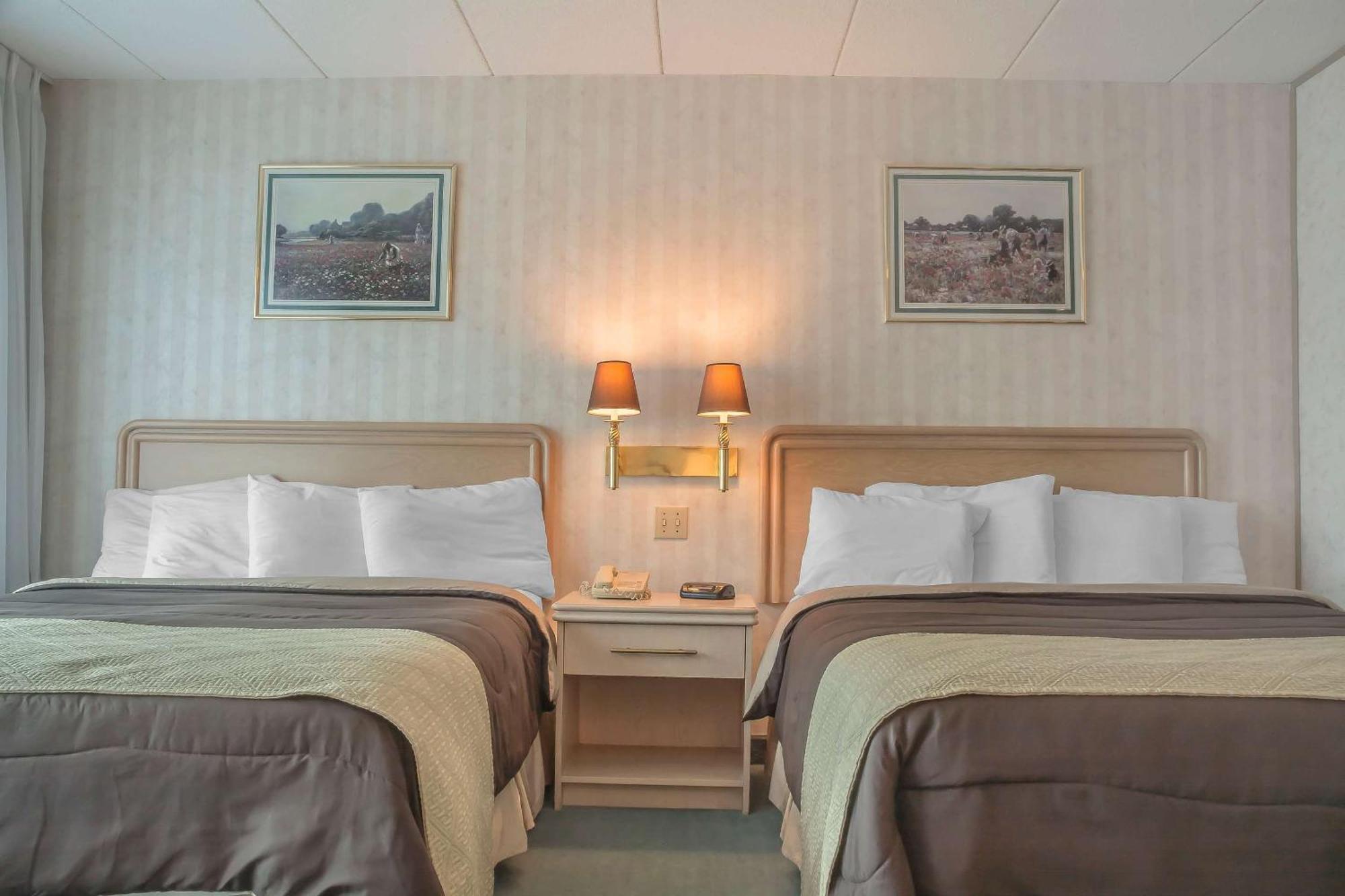 Rodeway Inn Fallsview Niagara Falls Eksteriør billede