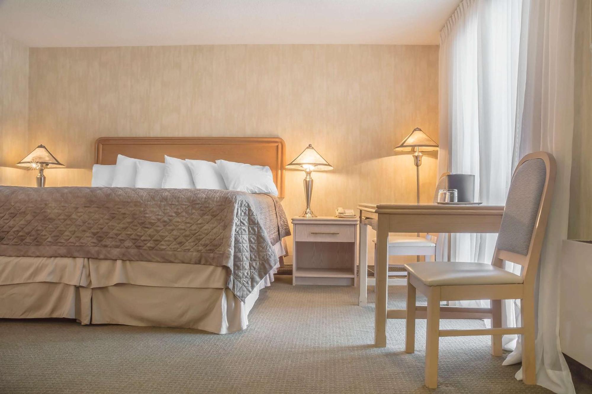 Rodeway Inn Fallsview Niagara Falls Eksteriør billede