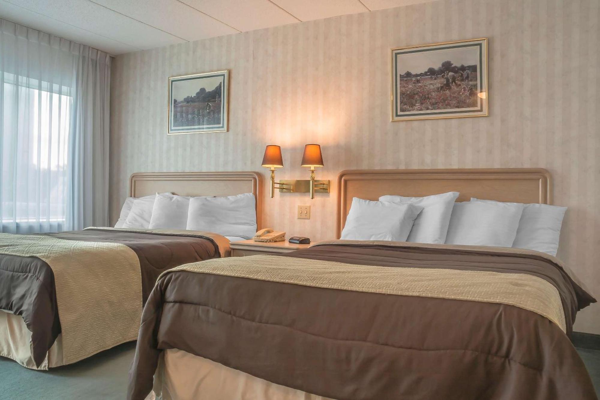 Rodeway Inn Fallsview Niagara Falls Eksteriør billede